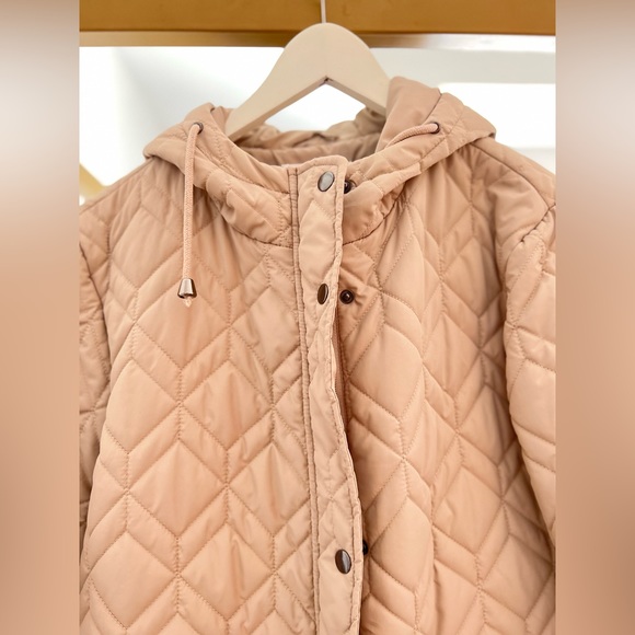 Brand New Cleo Puffy jacket with size -M - Picture 4 of 4